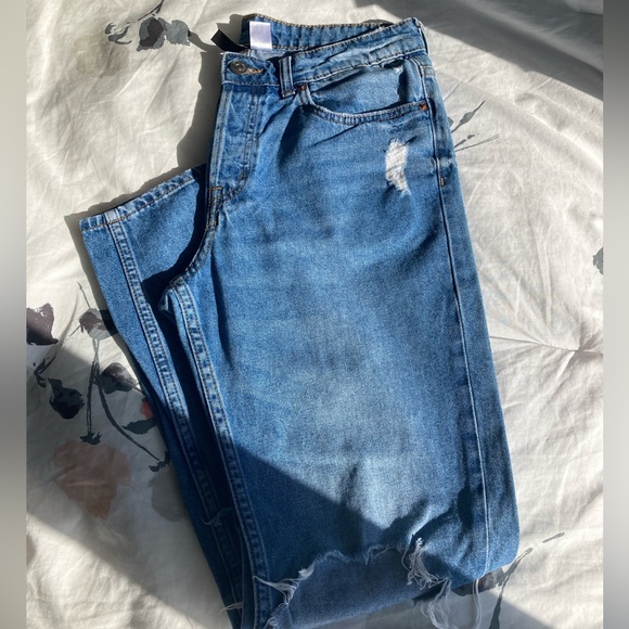 H&M Ripped Skinny Jeans - Picture 3 of 14